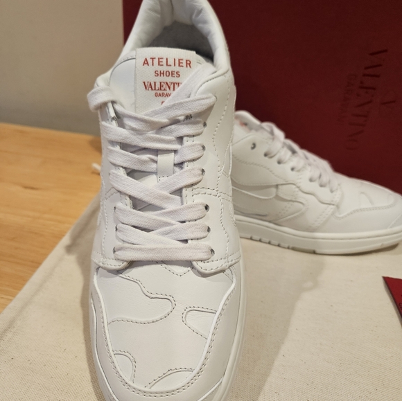 VALENTINO Garavani Atelier 07 white camouflage leather sneakers - Picture 6 of 8